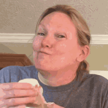 Tracey Von Approve GIF - Tracey Von Approve Thumbs Up GIFs