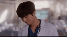 Liwens Doctor Korean Actor GIF - Liwens Doctor Korean Actor Peace GIFs