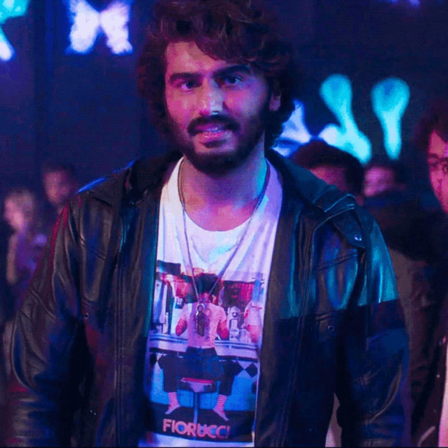 घूरना Arjun Kapoor GIF - घूरना Arjun Kapoor Galliyan Returns Song - Discover & Share GIFs घूरना Arjun Kapoor GIF - घूरना Arjun Kapoor Galliyan Returns Song - Discover & Share GIFs