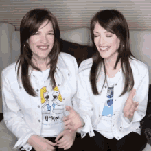 The Psychic Twins Yay GIF - The Psychic Twins Yay Excited GIFs