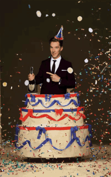 Cumberbatch Cake GIF - Cumberbatch Cake Birthday GIFs