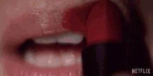 Lipstick Lisa Nova GIF - Lipstick Lisa Nova Rosa Salazar GIFs