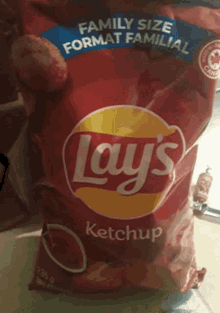 Lays Ketchup Chips GIF - Lays Ketchup Chips Lays Chips GIFs