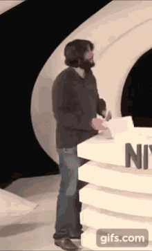 GIF