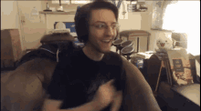 Thumbs Up Destiny GIF - Thumbs Up Destiny Datto GIFs