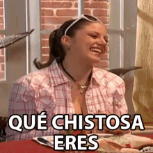 Que Chistosa Yeyis GIF - Que Chistosa Yeyis Vecinos GIFs