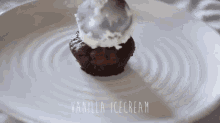 chocolate cupcake moist icecream vanilla