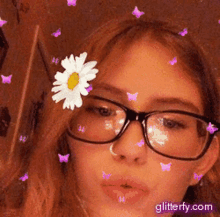 Emily Flower GIF - Emily Flower Selfie GIFs