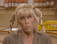 Eating Food Comical Person GIF - Eating Food Comical Person Suzanne Somers GIFs