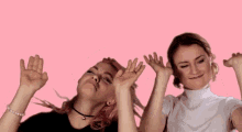 Hey Violet Raise The Roof GIF - Hey Violet Raise The Roof Party Time GIFs