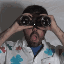 Binoculars Looking GIF - Binoculars Looking GIFs