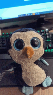 Penga Club Penguin GIF - Penga Club Penguin Toy GIFs