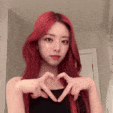 Itzy Yuna Heart Itzy Yuna Finger Heart GIF