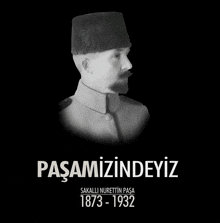 a black background with a picture of a man and the words " pasamizindeyiz " in white