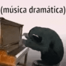 Musica Dramatica Música Dramática GIF - Musica Dramatica Música Dramática Piano Macaco GIFs