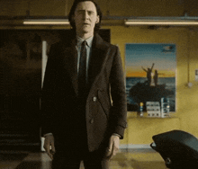 Loki Tom Hiddleston GIF - Loki Tom Hiddleston Dissapointed Meme GIFs