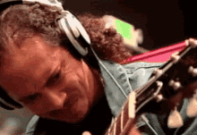 Kirk Hammett Guitar GIF - Kirk Hammett Guitar Metallica GIFs