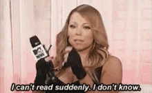 Mariah Carey I Cant Read Suddenly GIF - Mariah Carey I Cant Read Suddenly Idk GIFs