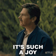 Its Suck A Joy To See A New Face Wade Scarborough GIF - Its Suck A Joy To See A New Face Wade Scarborough Michael Trucco GIFs