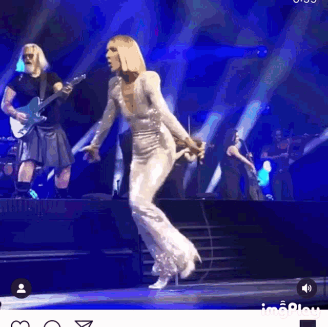 Celine Dion Running GIF - Celine Dion Running Performance GIFs