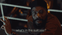 Whats In The Suitcase Ali GIF - Whats In The Suitcase Ali Euphoria GIFs