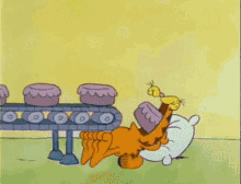 Garfield Giant GIF - Garfield Giant GIFs