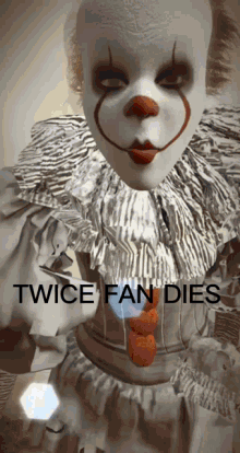 Twice Twice Fan Dies GIF - Twice Twice Fan Dies Dance GIFs