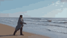 Marco Mengoni Mare GIF - Marco Mengoni Mare Spiaggia GIFs