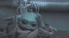 Mandalorian Baby Yoda GIF - Mandalorian Baby Yoda Spider GIFs