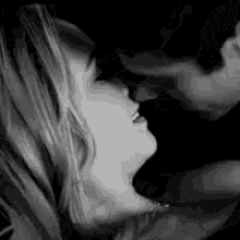 Kissing Couple GIF - Kissing Couple Intimate GIFs