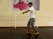 Dançando Felipe Simas GIF
