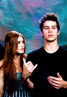 Dylan O Brien Counting GIF - Dylan O Brien Counting Fingers GIFs