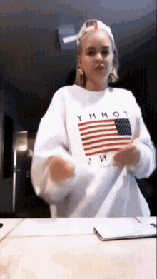 Anne Marie L Dance GIF - Anne Marie L Dance Dance Moves GIFs