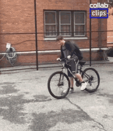 Bike Fail Wheelie Fail GIF - Bike Fail Wheelie Fail Slipped GIFs