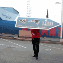Sign Spinner Exhibition GIF - Sign Spinner Exhibition Trick GIFs