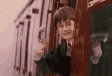 Harry Potter Train GIF - Harry Potter Train Bye Bye GIFs