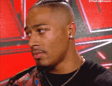 a close up of a man 's face with the hashtag thekamdreesen on the bottom
