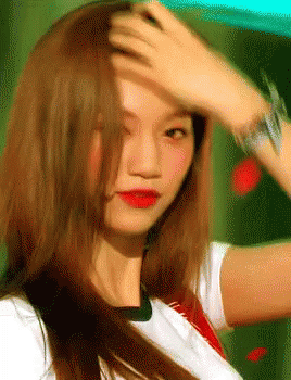 김도연 도연 GIF - Kim Doyeon Hair Flip Ioi - Discover & Share GIFs