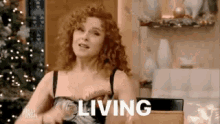 Bernadette Peters Living GIF - Bernadette Peters Living Hello GIFs