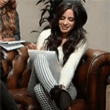 Camila Cabello Wont Fit GIF - Camila Cabello Wont Fit Boots GIFs