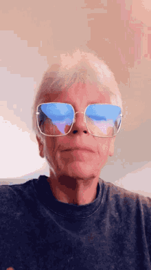 snapchat glasses lady selfie filter