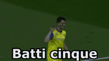 Roberto Inglese Parma Batti Cinque Calcio Calciatore GIF - Roberto Inglese Parma High Five GIFs