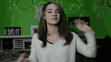 Idc Dont GIF - Idc Dont Care GIFs