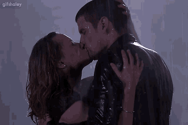 Haley James Haley James Scott GIF - Haley James Haley James Scott Haley James Scott Gifs GIFs