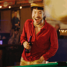 Laughing Dalton Dover GIF - Laughing Dalton Dover Bury Me In This Bar Song GIFs