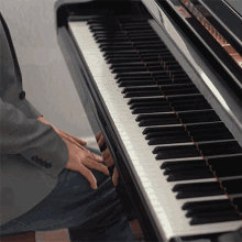 Playing Piano Kyle Landry GIF - Playing Piano Kyle Landry Kyle Landry Piano GIFs