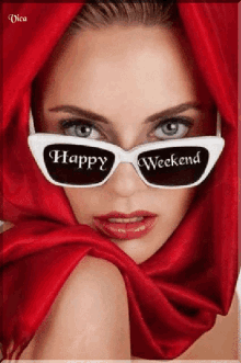 Hétvége Happy Weekend GIF - Hétvége Happy Weekend Pose GIFs