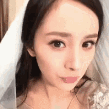 杨幂 GIF - Eyes Yang Mi Wedding Dress GIFs
