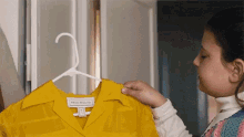 Size Clothing GIF - Size Clothing This Is Us GIFs