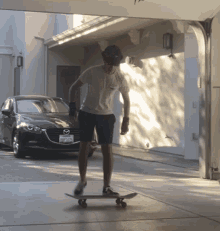 Kaveh Skateboard GIF - Kaveh Skateboard Ollie GIFs